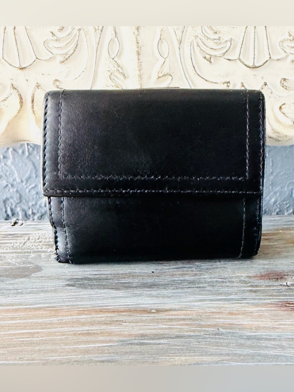 *Rare* GUCCI Hysteria Compact Wallet Genuine Knight Logo Back & Gold - Picture 7 of 15